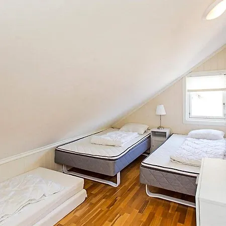 10 Person In Lyngdal-by Traum Tatil Evi